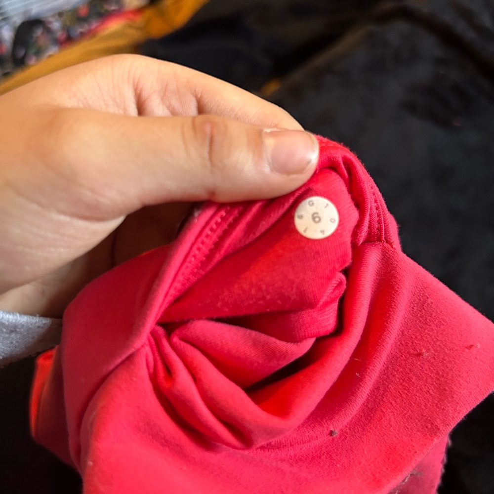 2 inch align shorts with pockets